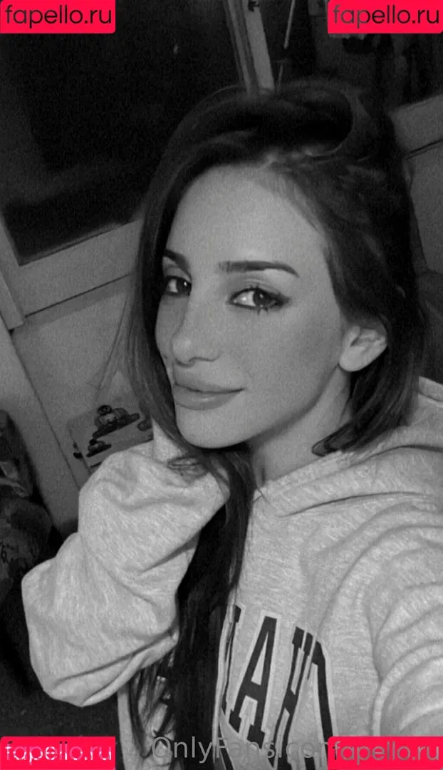 x-rose Onlyfans Photo Gallery 