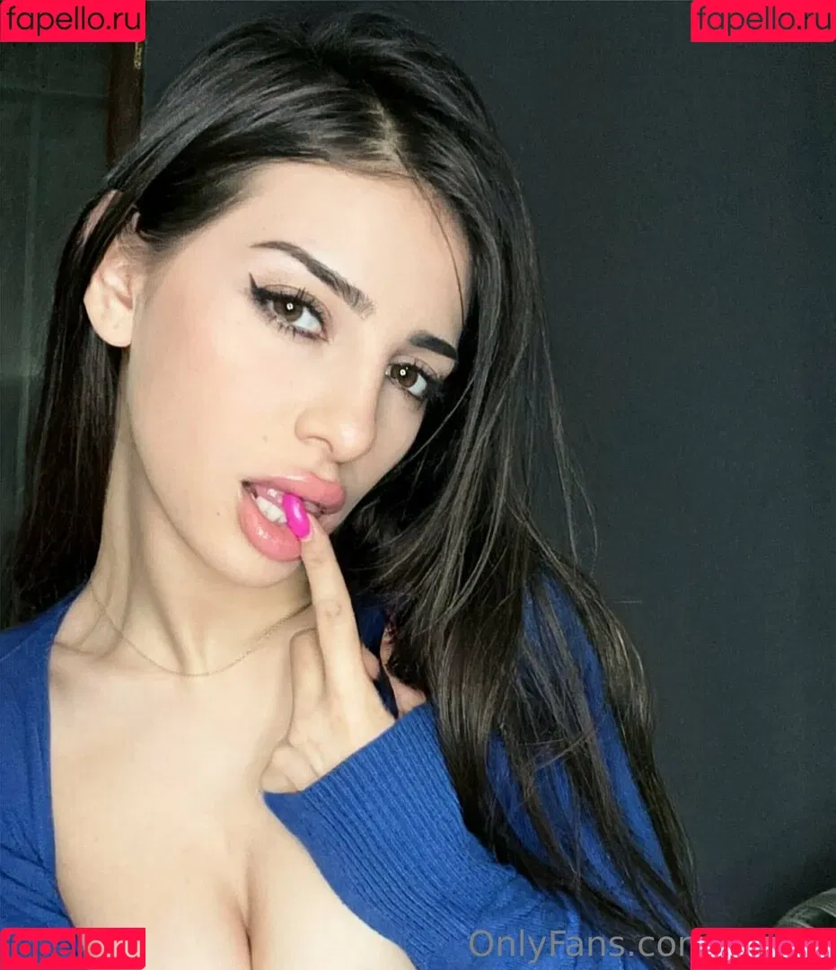 x-rose Onlyfans Photo Gallery 