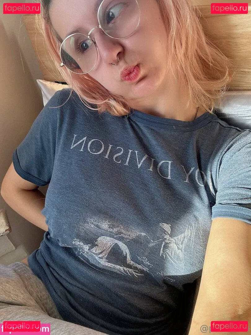 purrhime Onlyfans Photo Gallery 