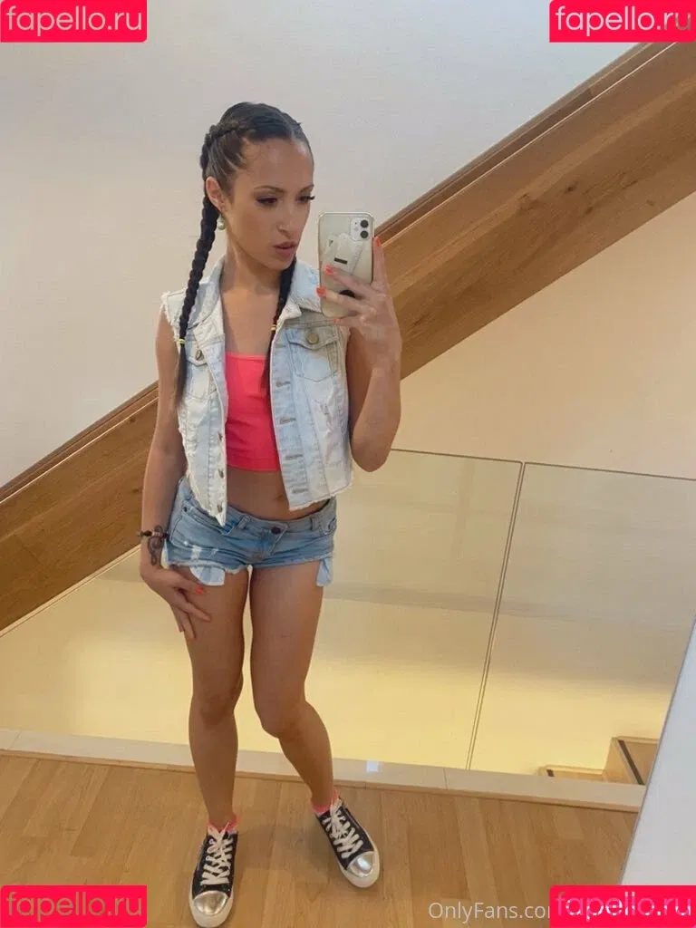mishelgomezmodel Onlyfans Photo Gallery 