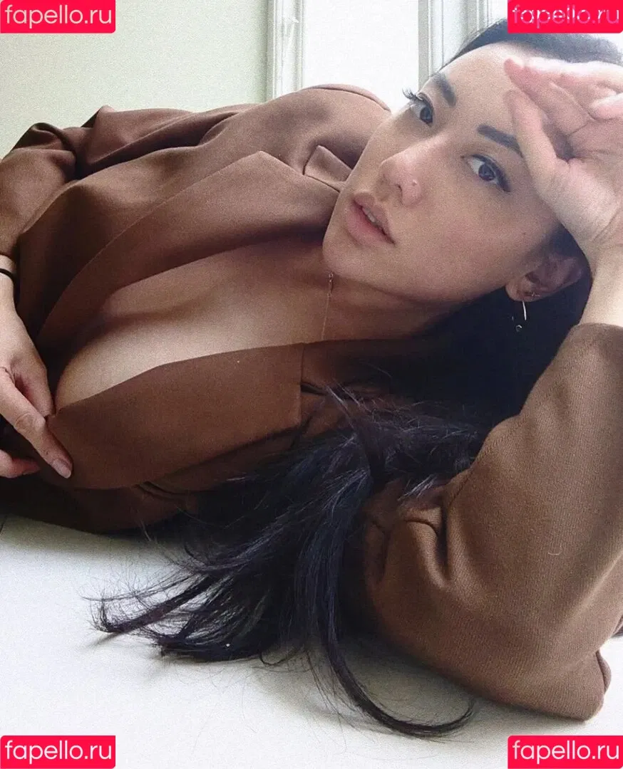 Ravenna Tran Onlyfans Photo Gallery 
