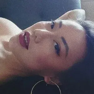 Ravenna Tran Onlyfans Photo Gallery 