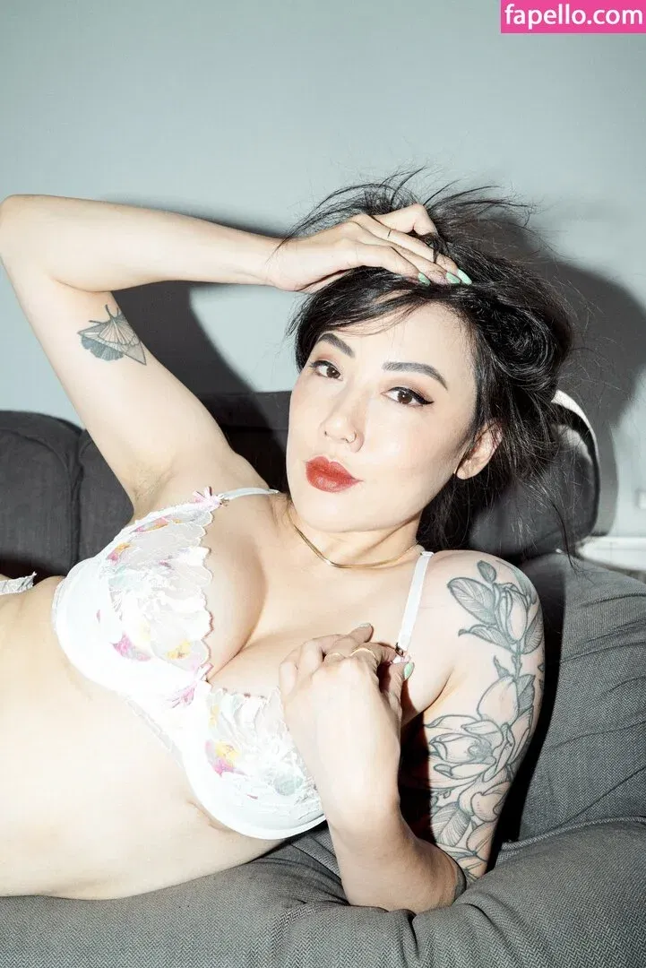 Ravenna Tran Onlyfans Photo Gallery 