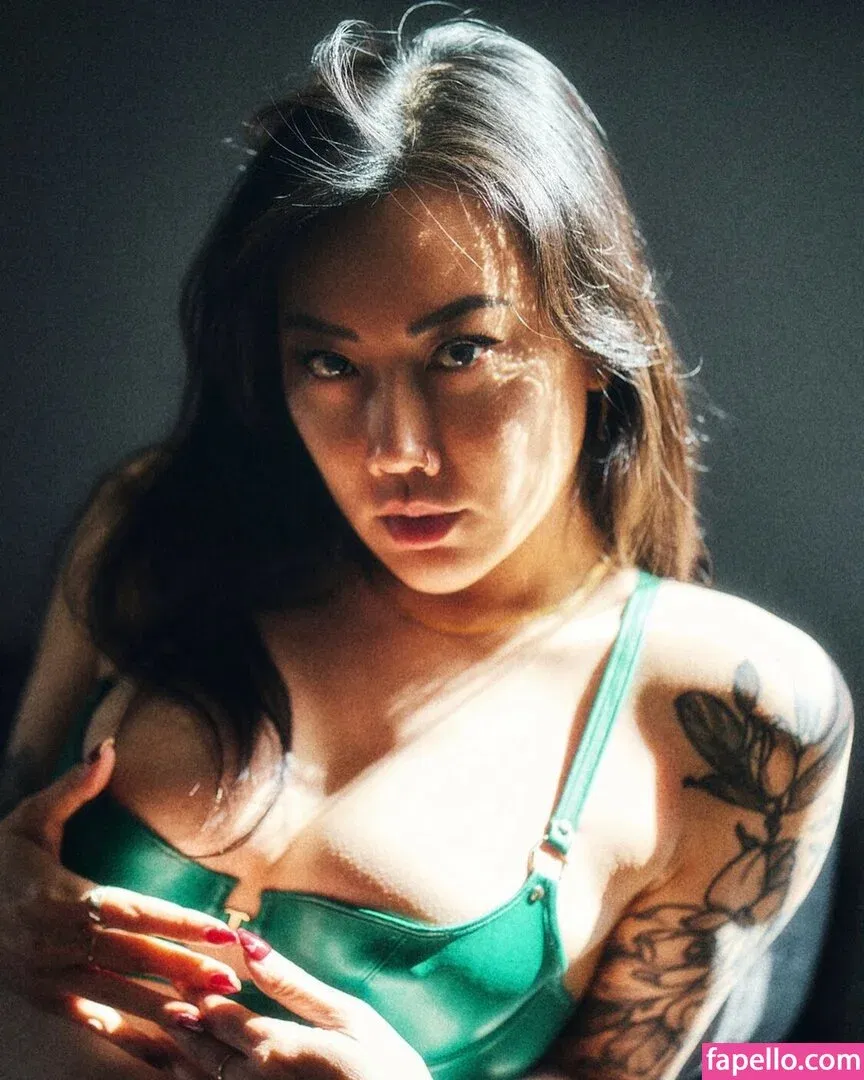 Ravenna Tran Onlyfans Photo Gallery 