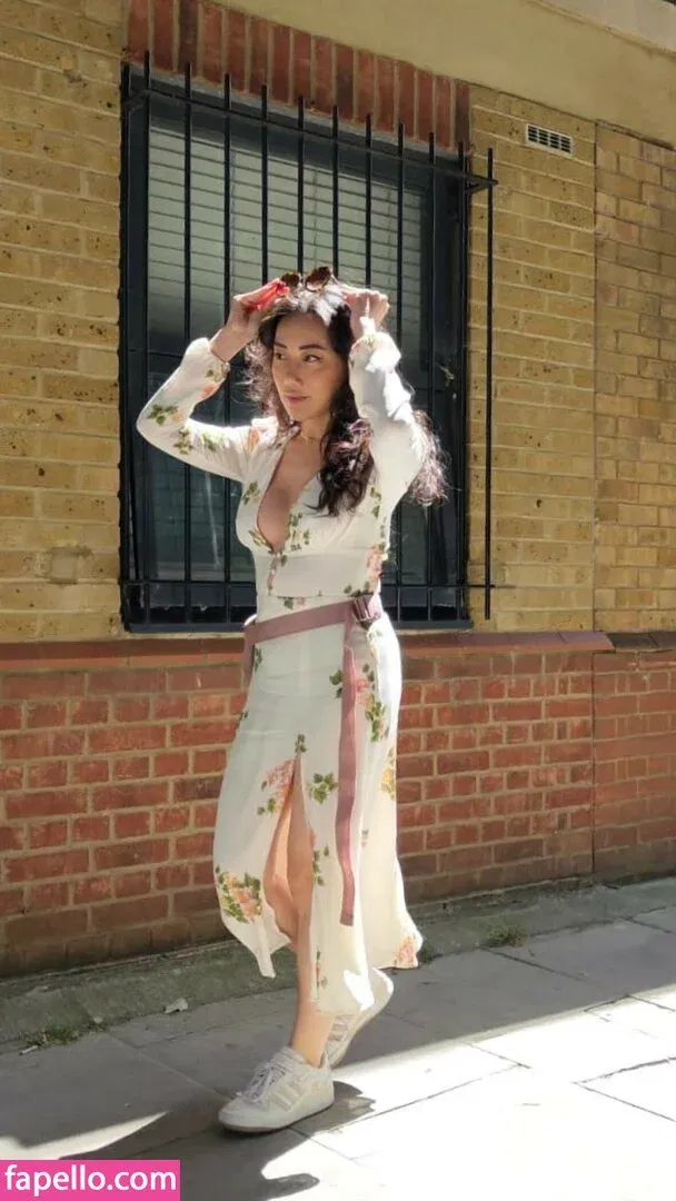 Ravenna Tran Onlyfans Photo Gallery 