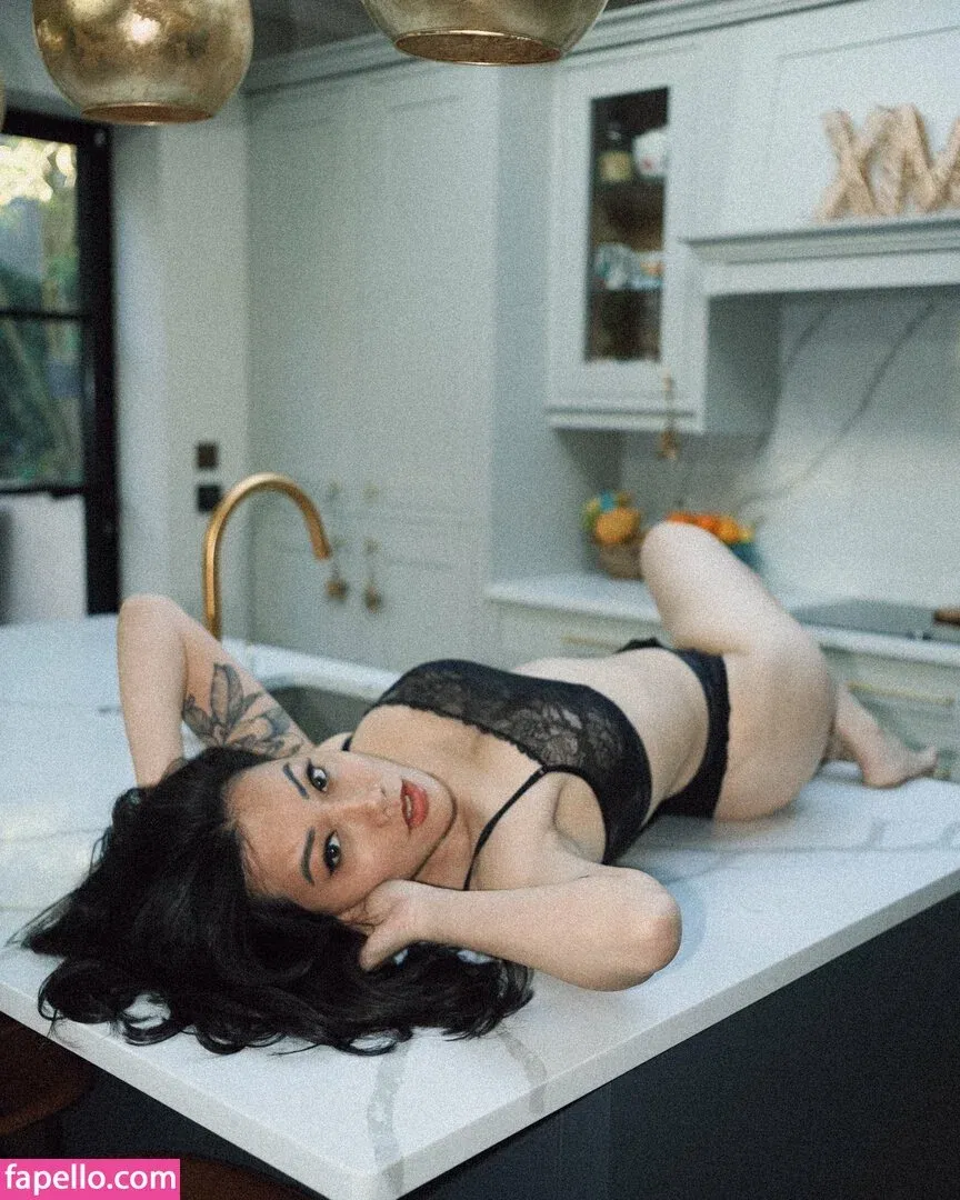 Ravenna Tran Onlyfans Photo Gallery 