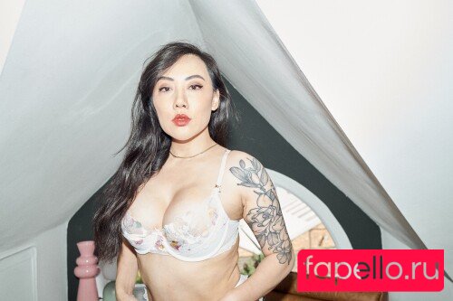 Ravenna Tran Nude Onlyfans Photo 14