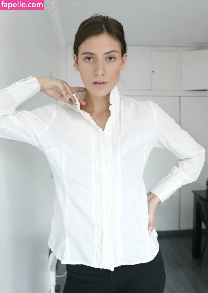 Alejandra Guilmant Onlyfans Photo Gallery 