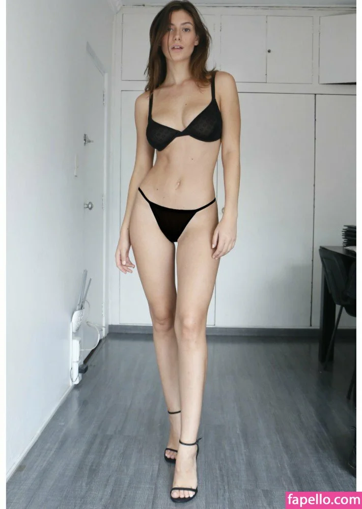 Alejandra Guilmant Onlyfans Photo Gallery 