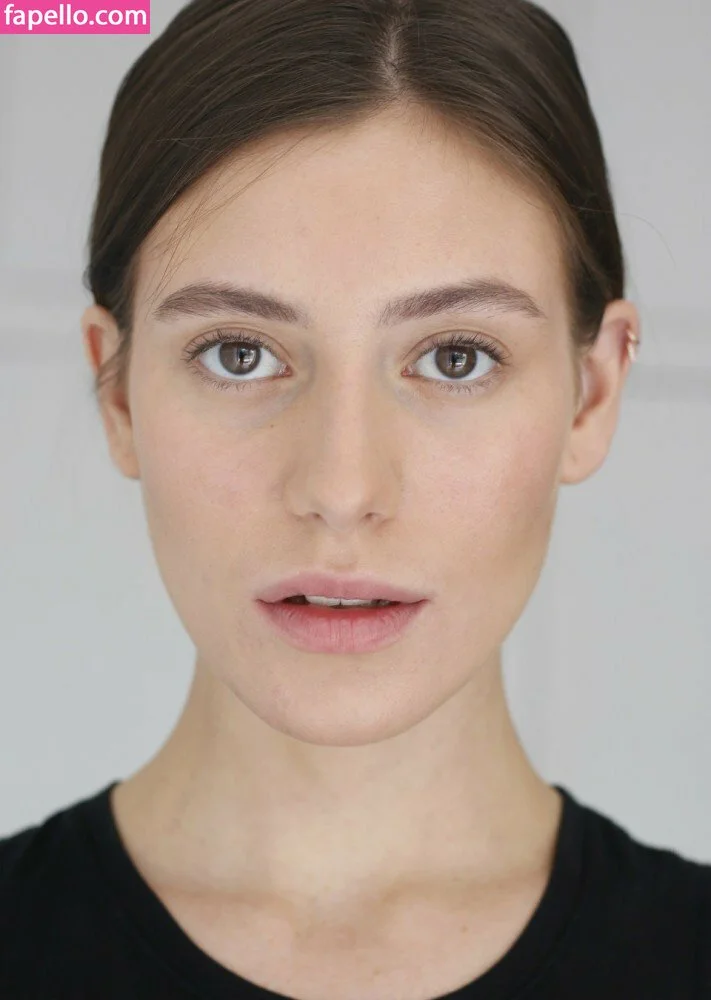 Alejandra Guilmant Onlyfans Photo Gallery 