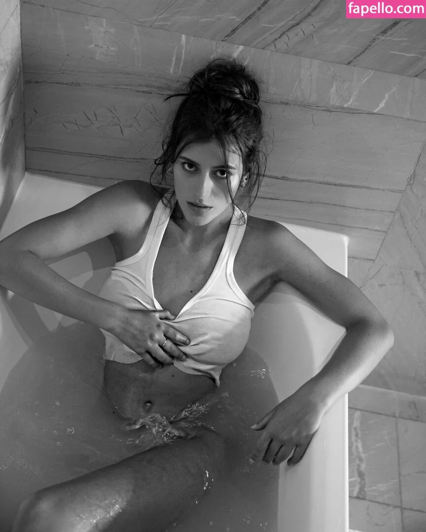 Alejandra Guilmant Onlyfans Photo Gallery 