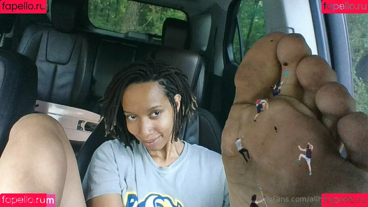 allhailrgoddess Onlyfans Photo Gallery 