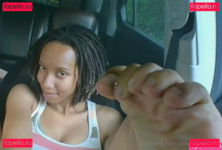 allhailrgoddess Onlyfans Photo Gallery 