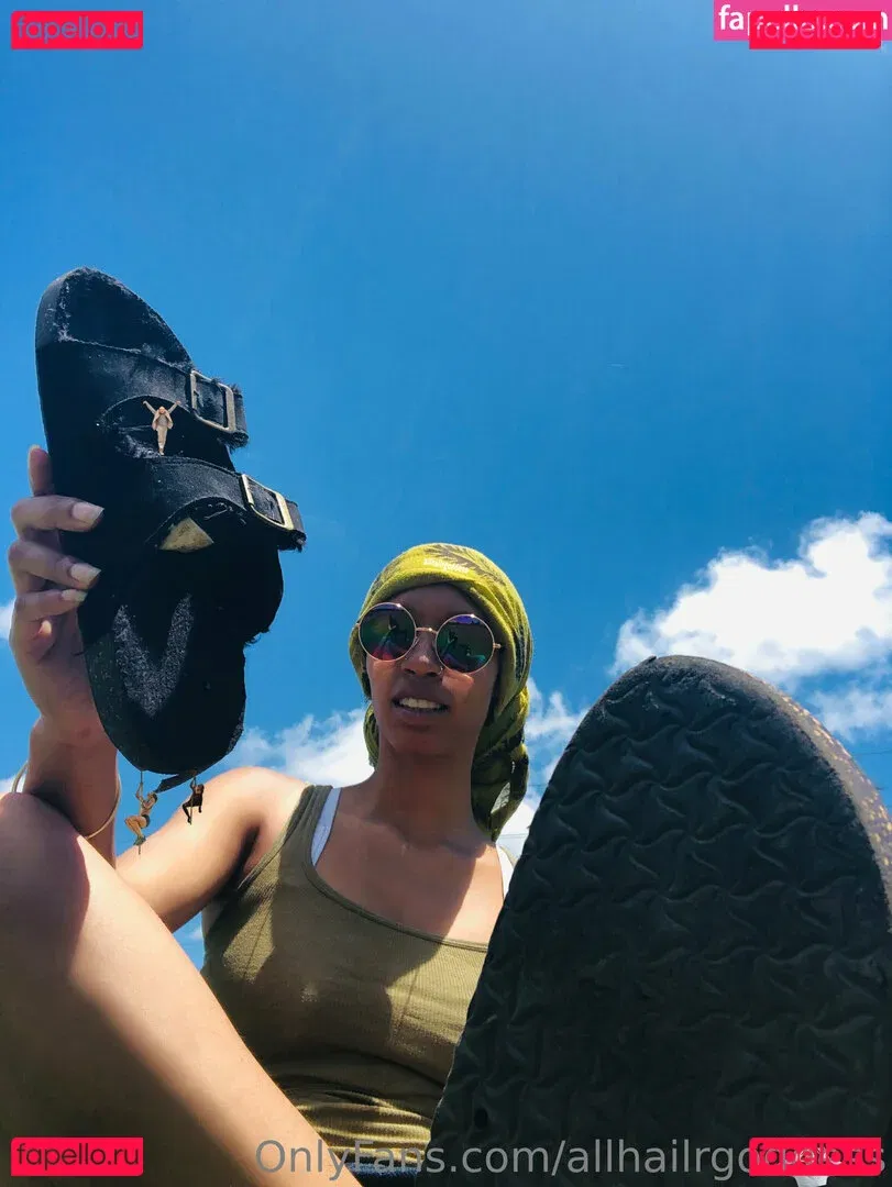 allhailrgoddess Onlyfans Photo Gallery 