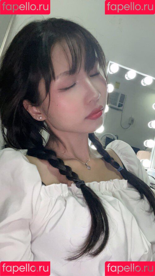 Lou Aenlle Onlyfans Photo Gallery 