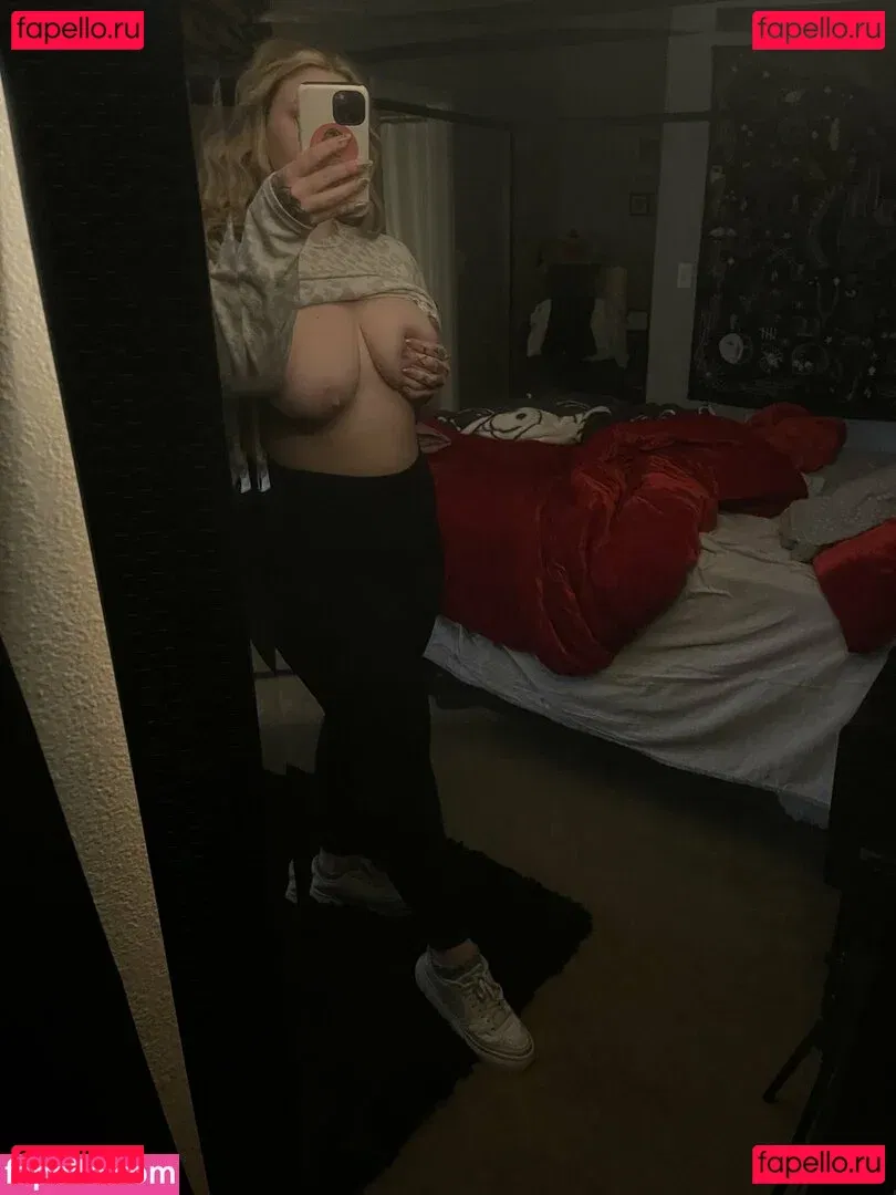 kxmmm Onlyfans Photo Gallery 