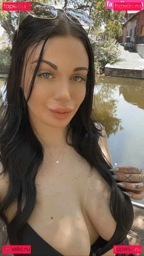 kxmmm Onlyfans Photo Gallery 