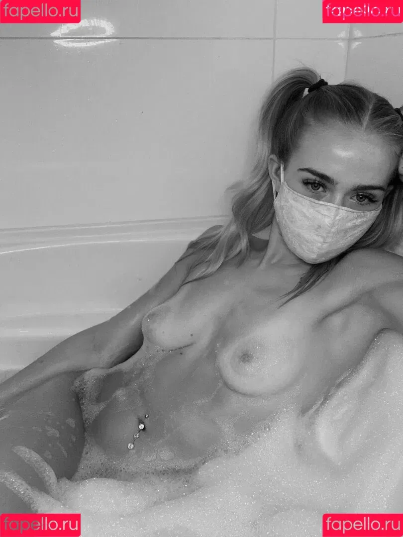 sluttylilprincess Onlyfans Photo Gallery 