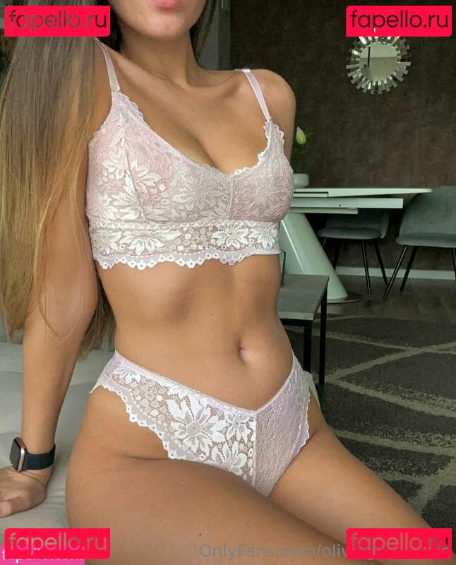 Nurse Olivia Nude Onlyfans Photo 27