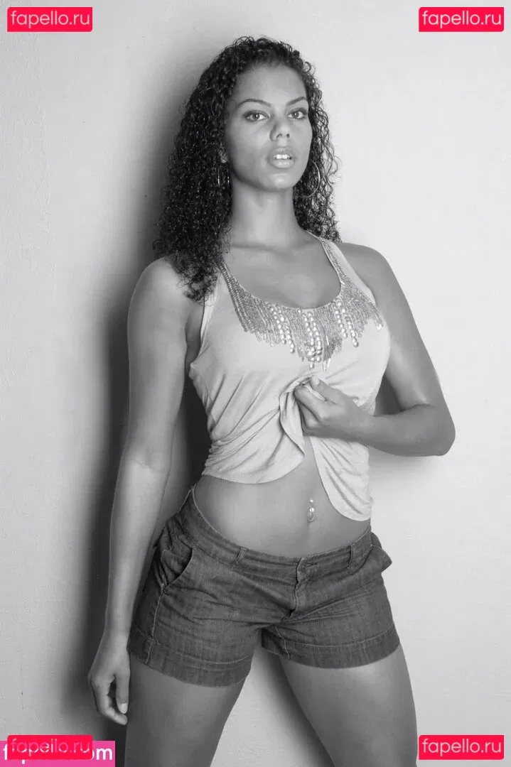 Alysha Clark Onlyfans Photo Gallery 