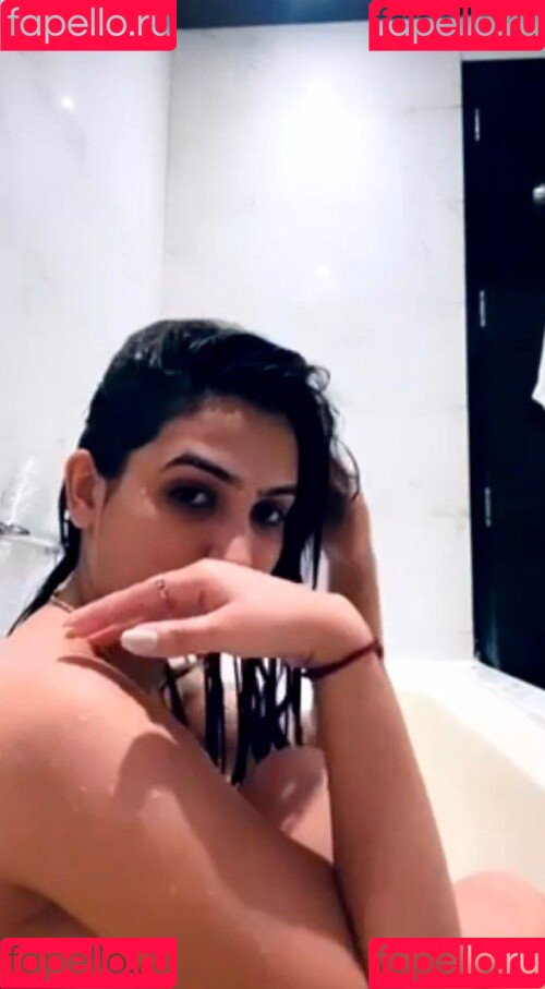 Sassy Poonam Onlyfans Photo Gallery 