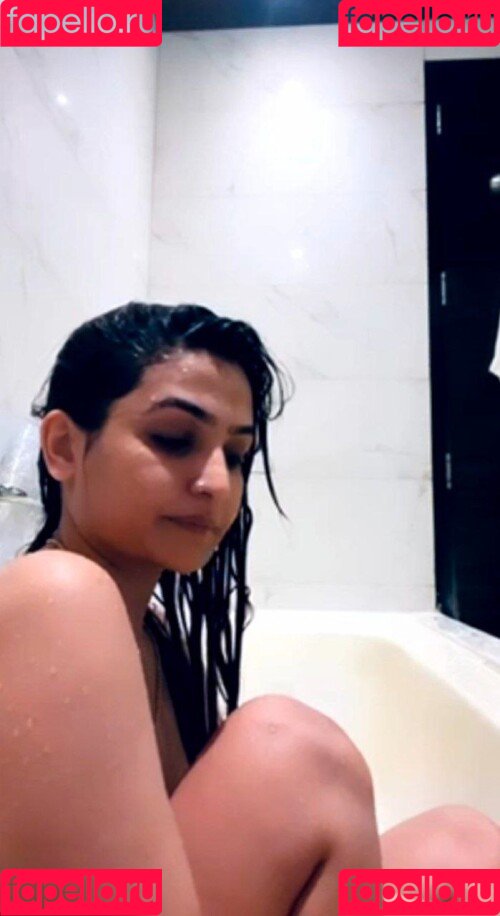 Sassy Poonam Onlyfans Photo Gallery 