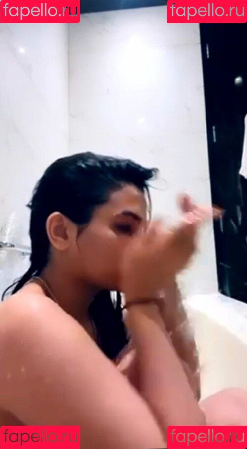 Sassy Poonam Onlyfans Photo Gallery 