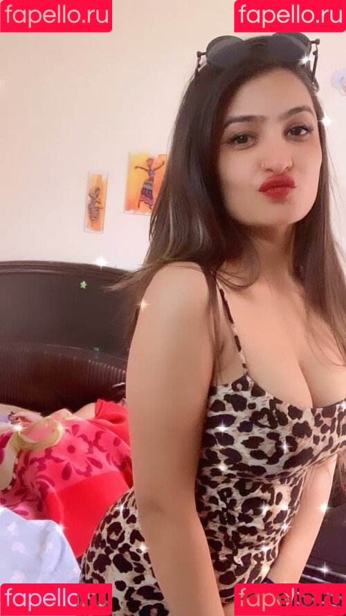 Sassy Poonam Onlyfans Photo Gallery 