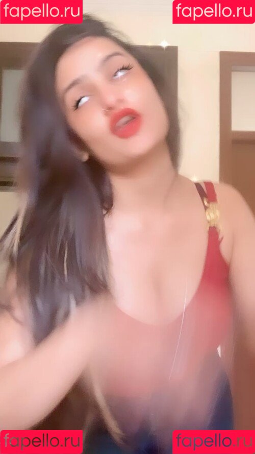 Sassy Poonam Onlyfans Photo Gallery 