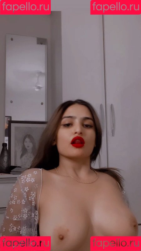 Sassy Poonam Onlyfans Photo Gallery 