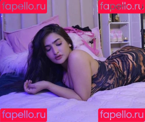 Sassy Poonam Onlyfans Photo Gallery 