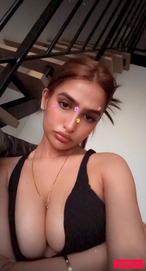 Sassy Poonam Onlyfans Photo Gallery 