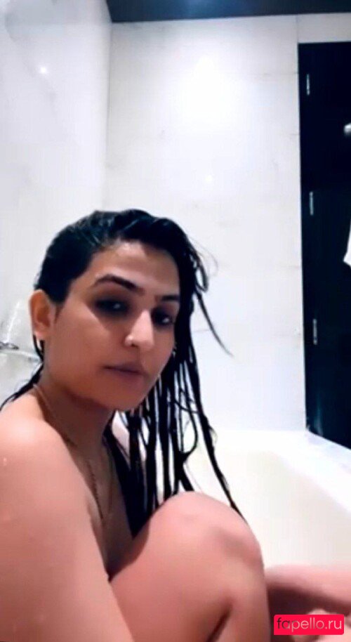 Sassy Poonam Onlyfans Photo Gallery 