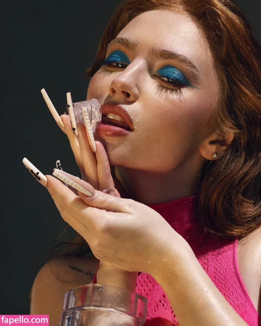 Renatarii Onlyfans Photo Gallery 