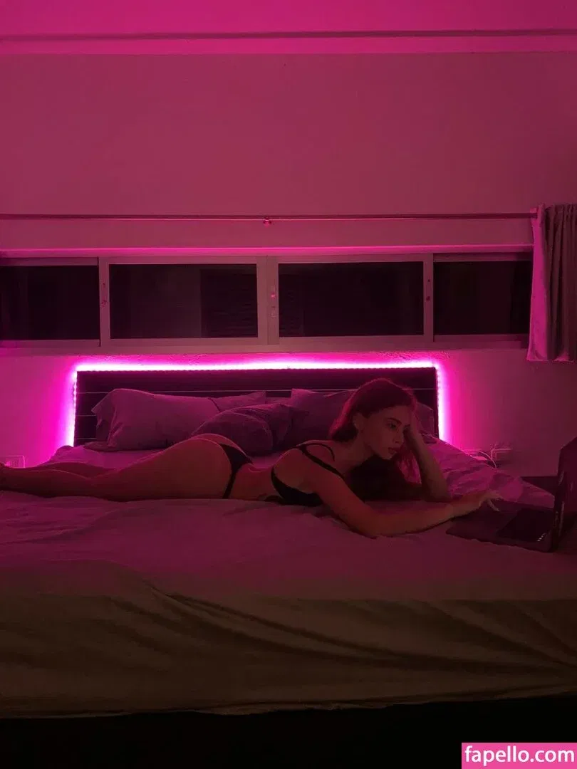 Renatarii Onlyfans Photo Gallery 