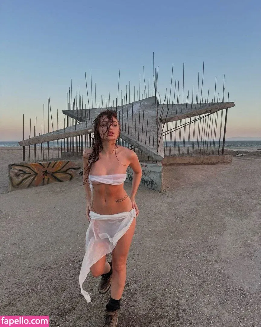 Renatarii Onlyfans Photo Gallery 