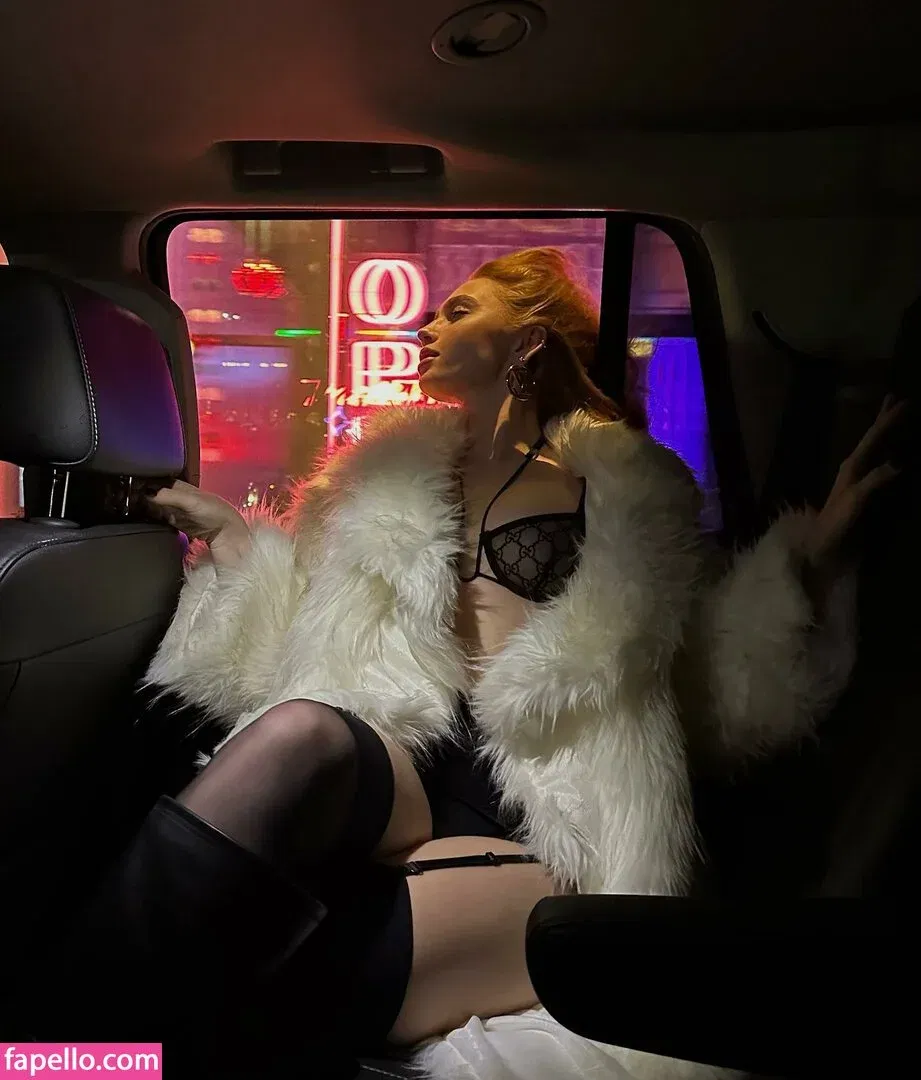 Renatarii Onlyfans Photo Gallery 