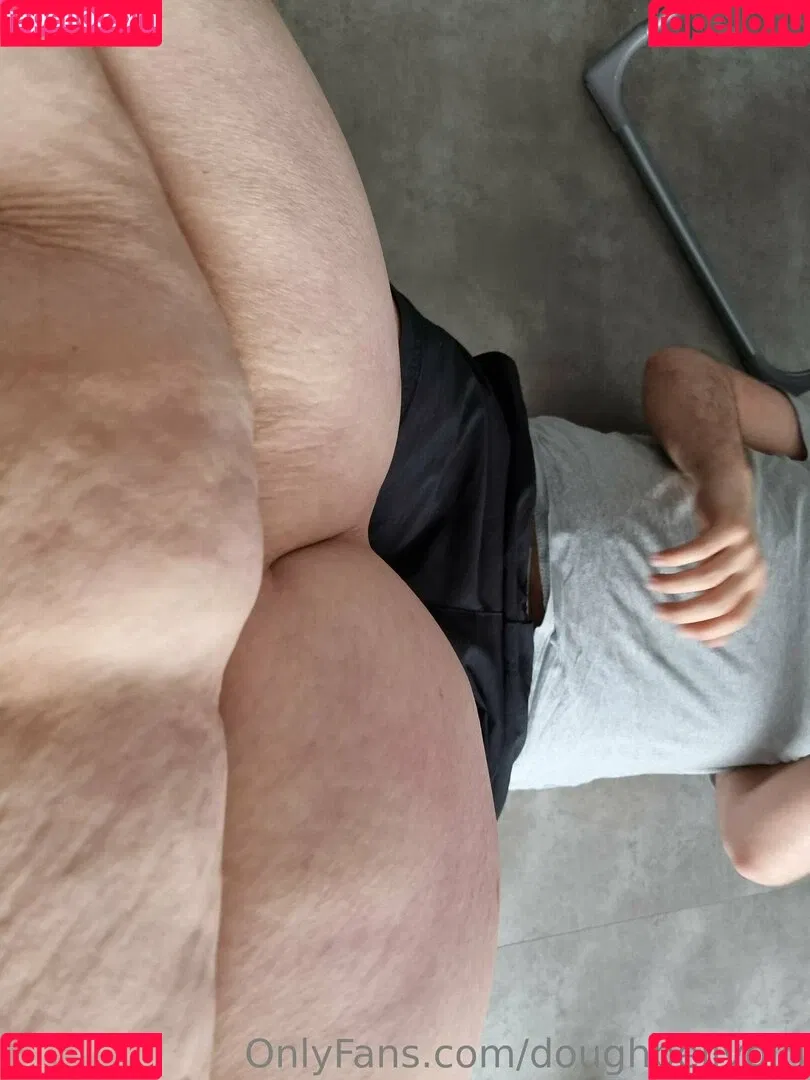 doughbellygirl Onlyfans Photo Gallery 