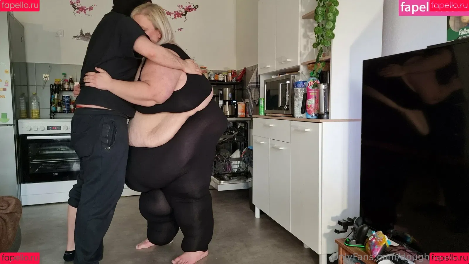 doughbellygirl Onlyfans Photo Gallery 