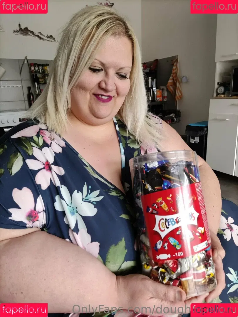 doughbellygirl Onlyfans Photo Gallery 