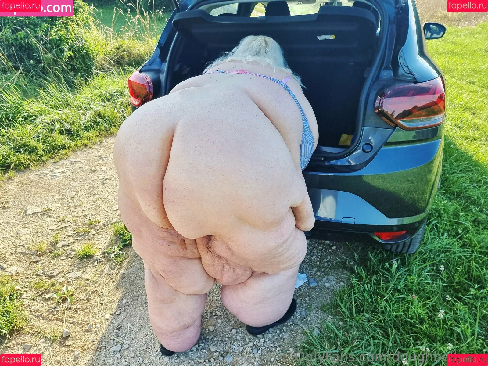 doughbellygirl Onlyfans Photo Gallery 