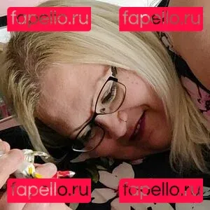 doughbellygirl Onlyfans Photo Gallery 