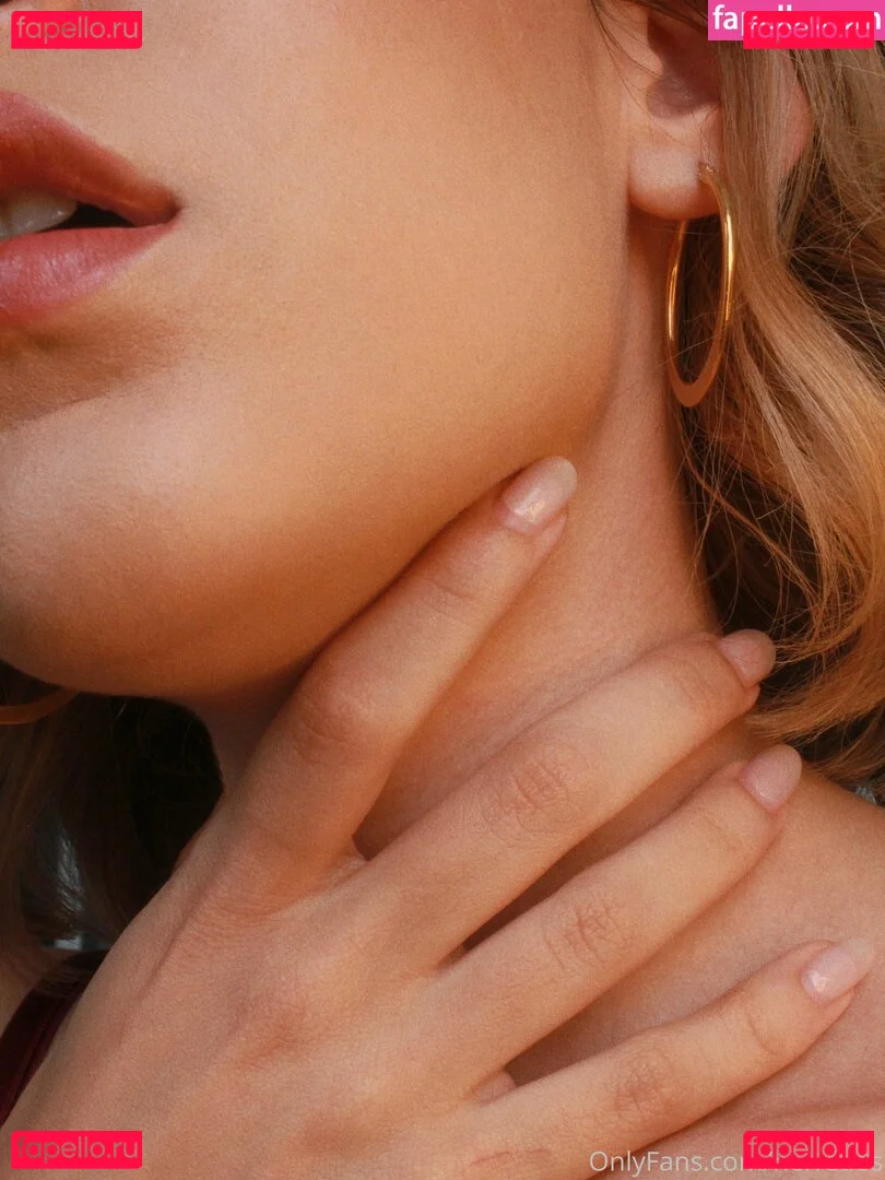 Oriana Leal Onlyfans Photo Gallery 