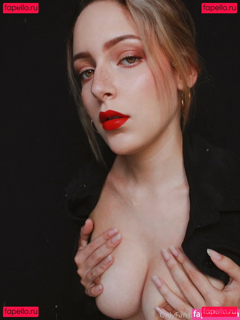 Oriana Leal Onlyfans Photo Gallery 