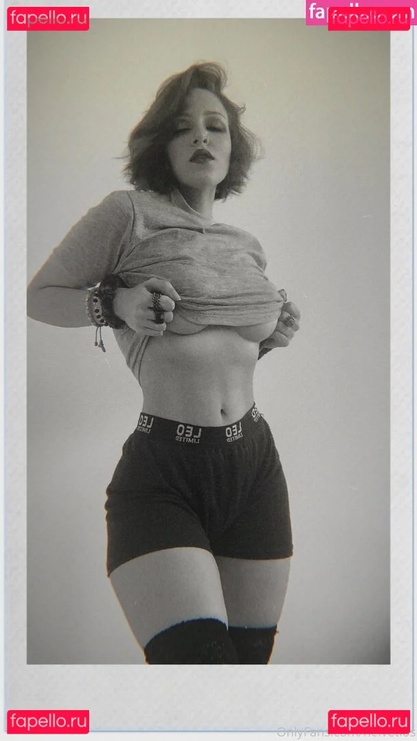 Oriana Leal Onlyfans Photo Gallery 