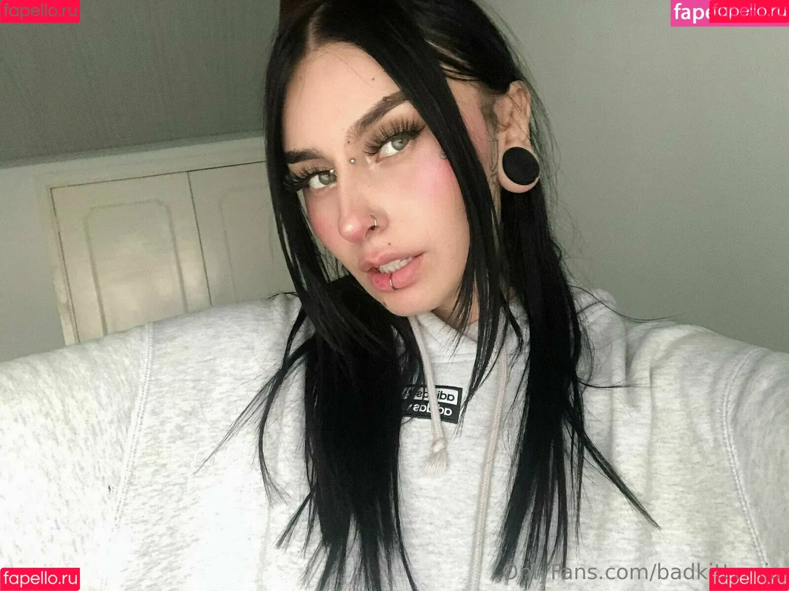 badkittymia Onlyfans Photo Gallery 