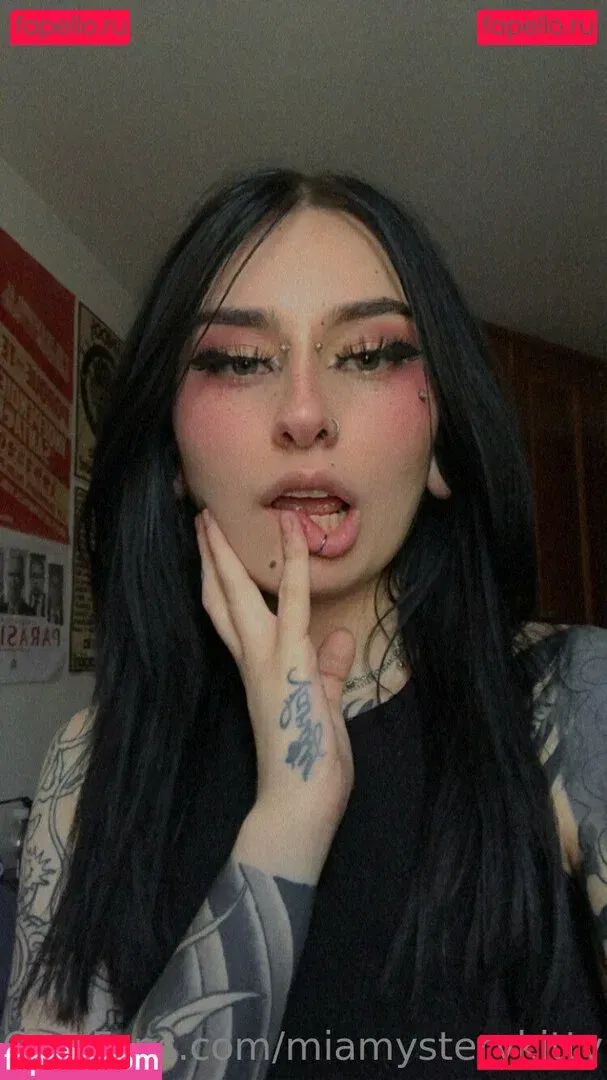 badkittymia Onlyfans Photo Gallery 