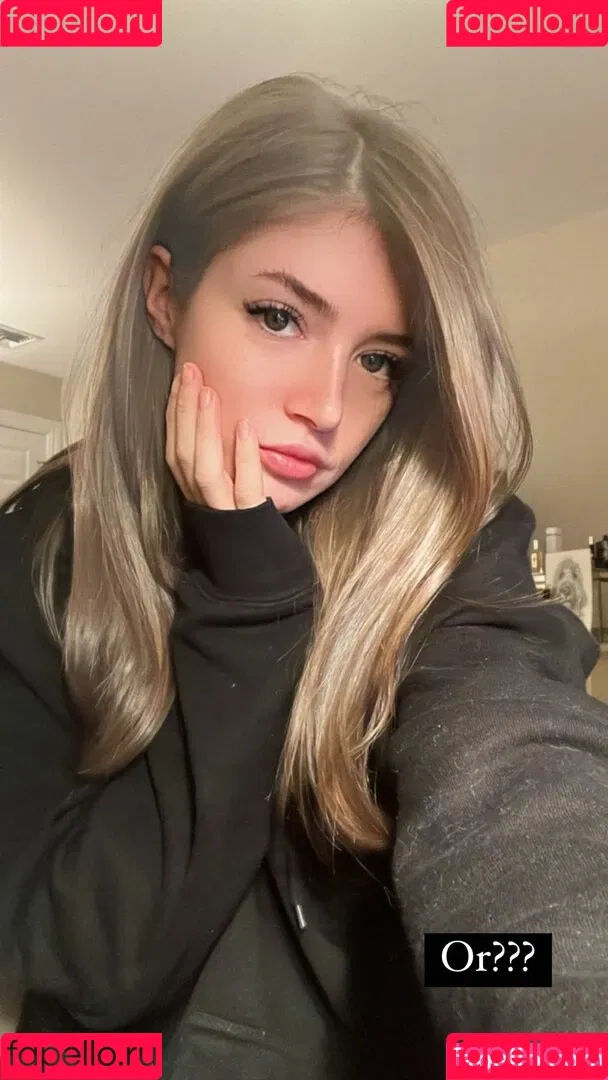 Chrissy Costanza Onlyfans Photo Gallery 