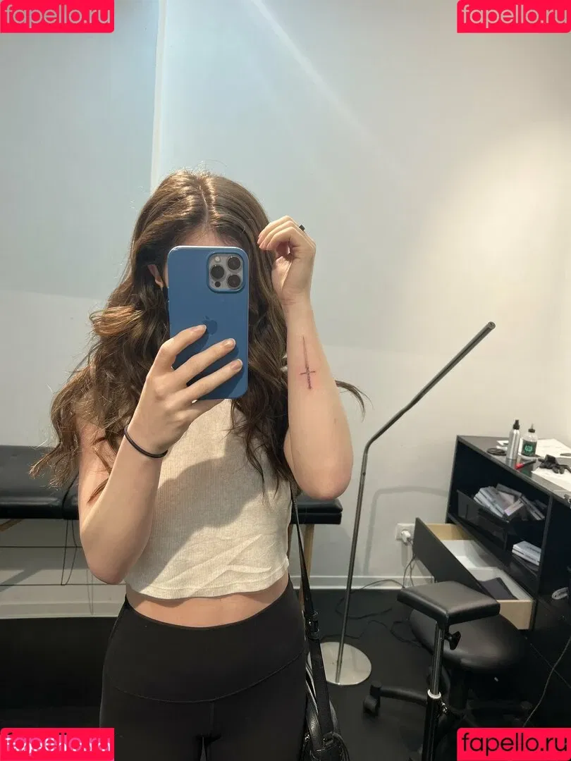 Chrissy Costanza Onlyfans Photo Gallery 