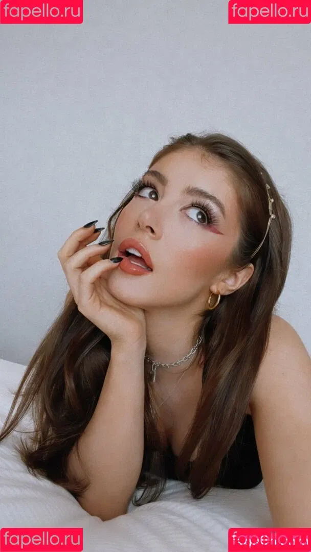 Chrissy Costanza Onlyfans Photo Gallery 